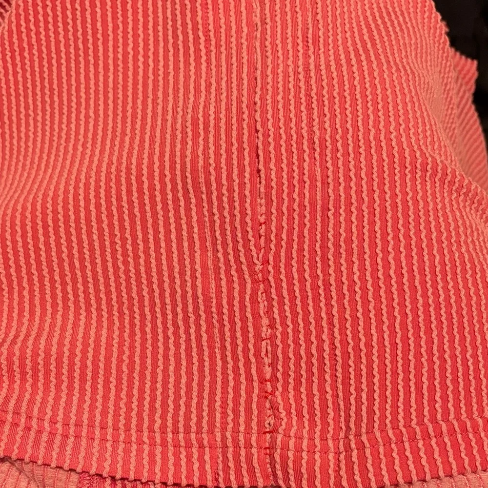 Umgee Short-Sleeve Ribbed Midi Dress in Raspberry - Picture 9 of 9